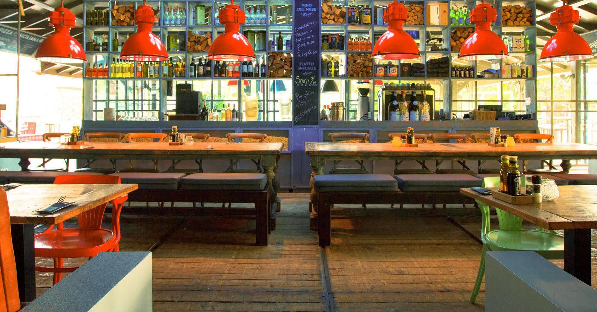 特鲁皮奥尔酒店及赌场 威廉斯塔德 外观 照片
